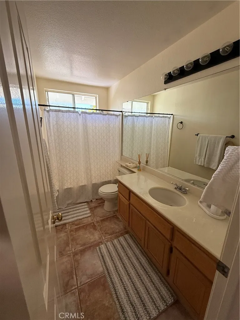 39418 Daylily Pl, Palmdale, California 93551 home-pic-23